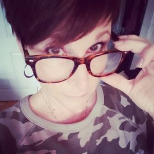 Meet your Posher, Sheri